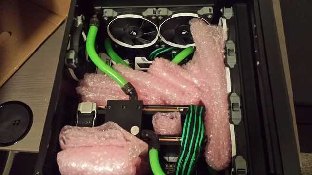 Is it okay to wrap a PC in bubble wrap